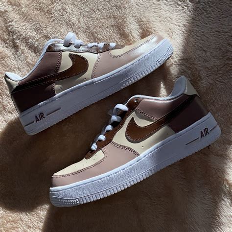 nike air force 1 beige blauw|beige air force 1 men.